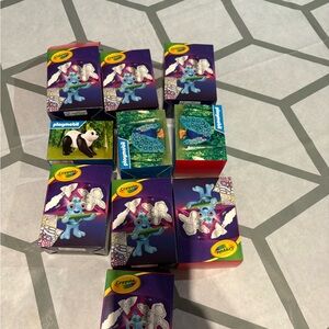 3/15$ McDonald's Crayola Blue and Purple Character Toy Set